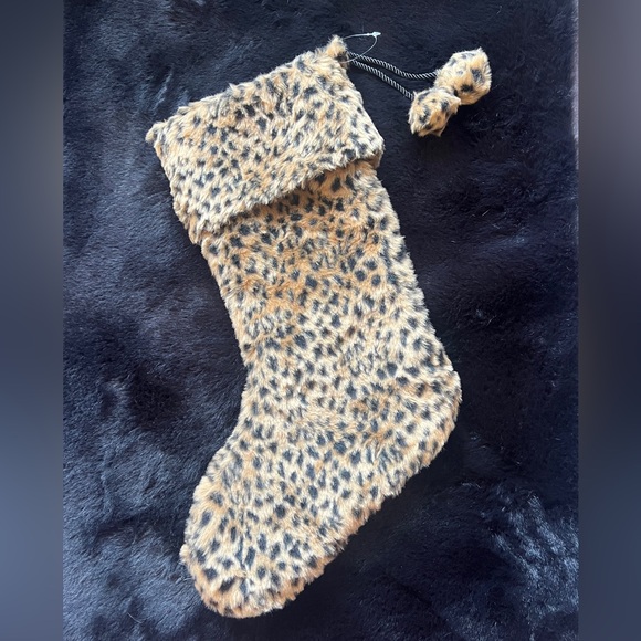 NWOT NEW Leopard Faux Fur Christmas Stocking 17" - Picture 1 of 9